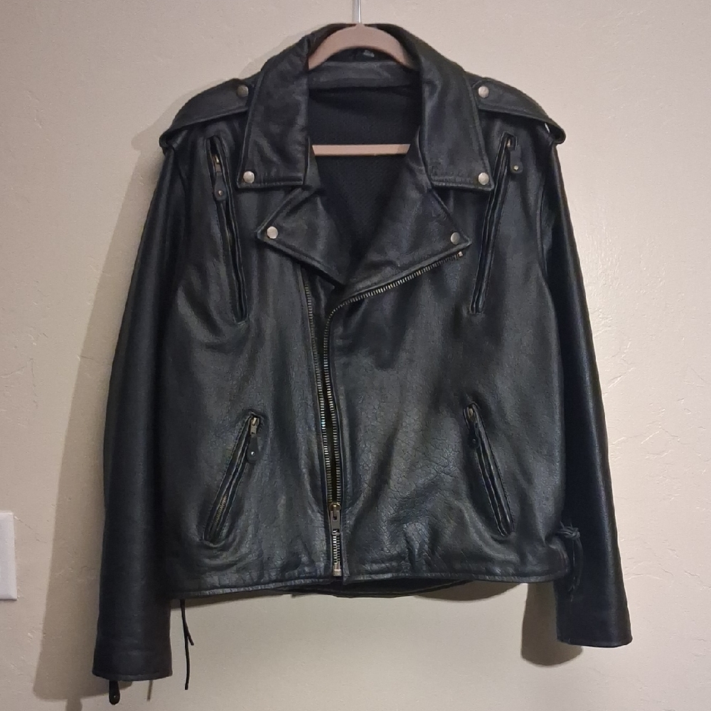 Unisex Men's Classic Black Leather Vented Motorcycle Jacket